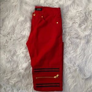 Red / Gucci color pants